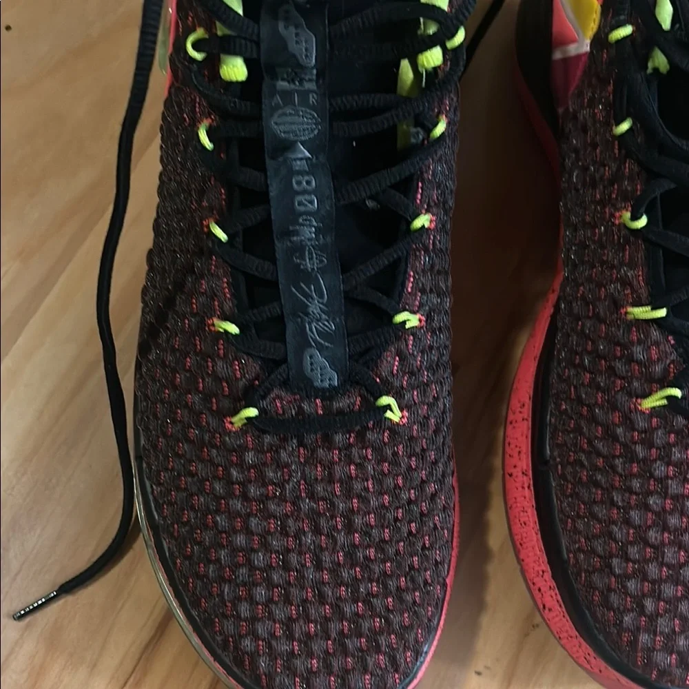 Nike Brown and Pink Sneakers with Breathable Design. LeBron 17 - Picture 2 of 8